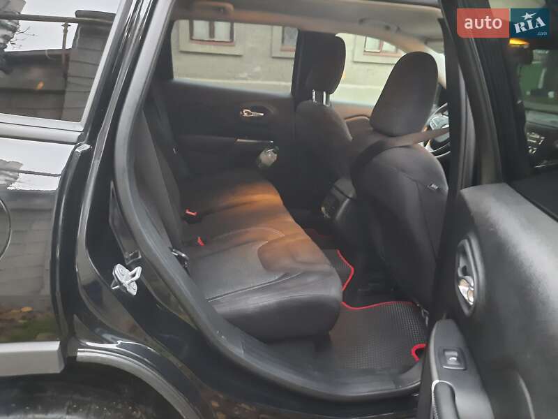 Внедорожник / Кроссовер Jeep Cherokee 2018 в Одессе фото 13 Внедорожник / Кроссовер Jeep Cherokee 2018 в Одессе