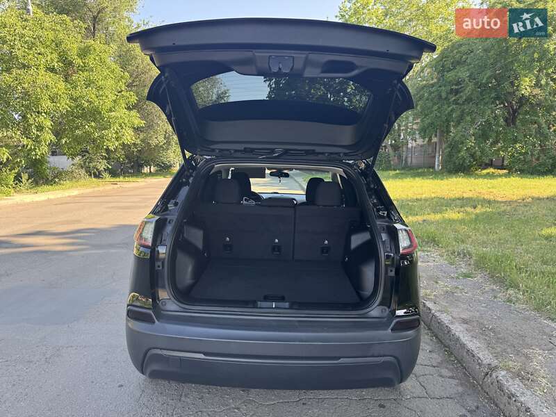 Внедорожник / Кроссовер Jeep Cherokee 2018 в Одессе фото 20 Внедорожник / Кроссовер Jeep Cherokee 2018 в Одессе