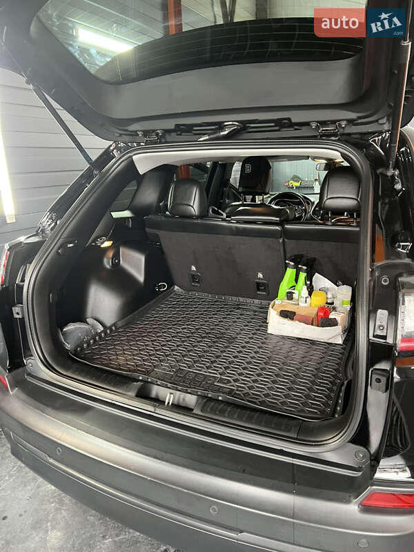 Позашляховик / Кросовер Jeep Cherokee 2019 в Рівному фото 25 Позашляховик / Кросовер Jeep Cherokee 2019 в Рівному