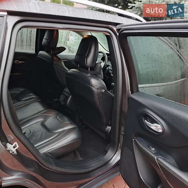 Позашляховик / Кросовер Jeep Cherokee 2016 в Луцьку фото 2 Позашляховик / Кросовер Jeep Cherokee 2016 в Луцьку