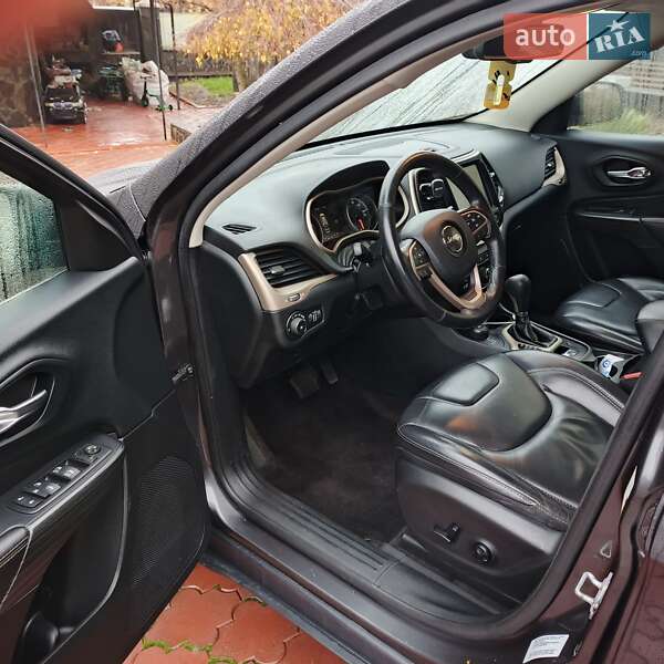 Позашляховик / Кросовер Jeep Cherokee 2016 в Луцьку фото 8 Позашляховик / Кросовер Jeep Cherokee 2016 в Луцьку