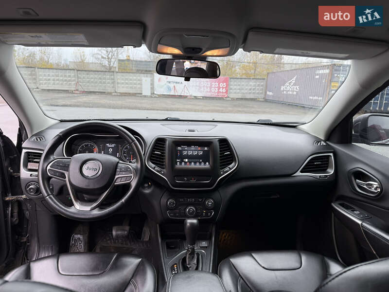 Позашляховик / Кросовер Jeep Cherokee 2019 в Києві фото 12 Позашляховик / Кросовер Jeep Cherokee 2019 в Києві