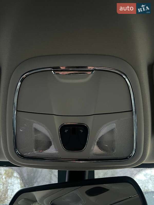 Внедорожник / Кроссовер Jeep Cherokee 2016 в Хмельницком