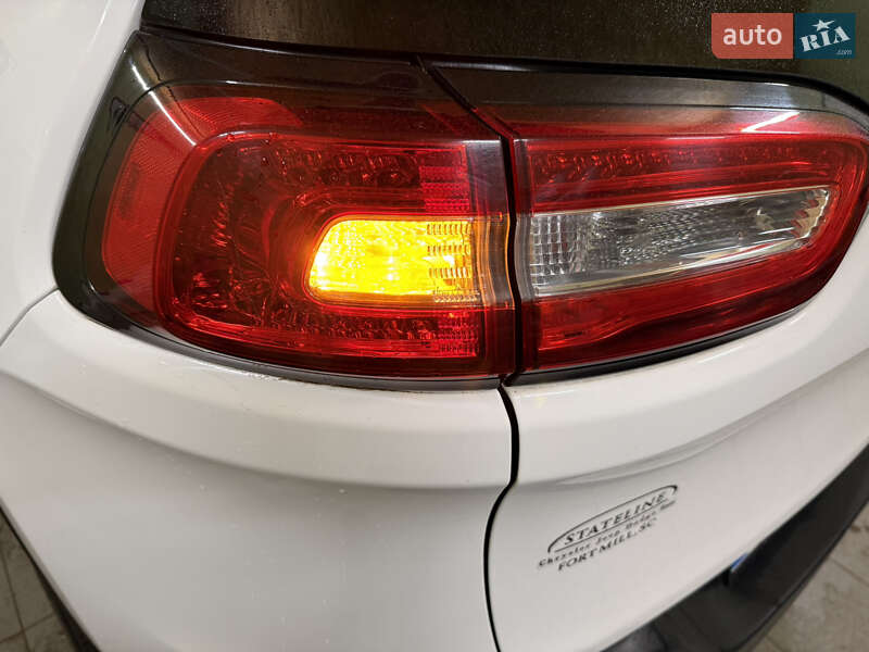 Внедорожник / Кроссовер Jeep Cherokee 2015 в Попельне фото 23 Внедорожник / Кроссовер Jeep Cherokee 2015 в Попельне