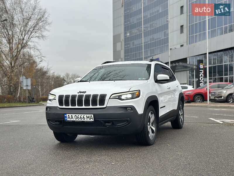 Позашляховик / Кросовер Jeep Cherokee 2020 в Києві