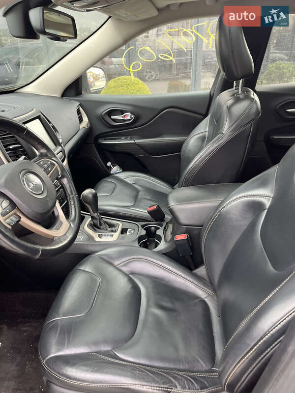 Внедорожник / Кроссовер Jeep Cherokee 2016 в Львове фото 12 Внедорожник / Кроссовер Jeep Cherokee 2016 в Львове