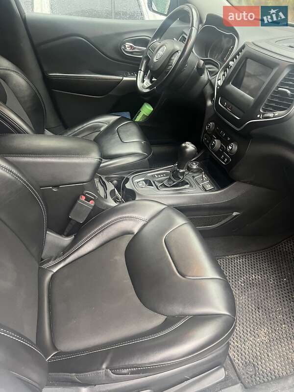 Позашляховик / Кросовер Jeep Cherokee 2018 в Дніпрі