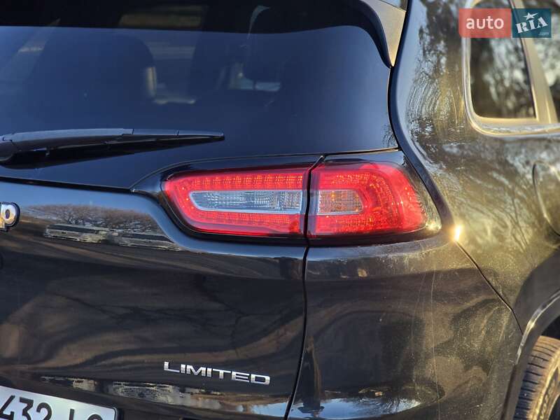 Позашляховик / Кросовер Jeep Cherokee 2015 в Рівному фото 18 Позашляховик / Кросовер Jeep Cherokee 2015 в Рівному