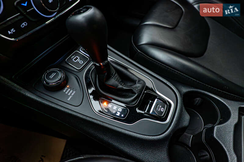 Внедорожник / Кроссовер Jeep Cherokee 2019 в Киеве фото 18 Внедорожник / Кроссовер Jeep Cherokee 2019 в Киеве