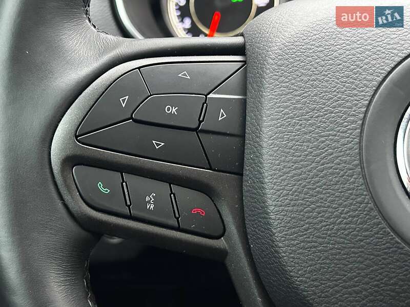 Внедорожник / Кроссовер Jeep Cherokee 2018 в Киеве