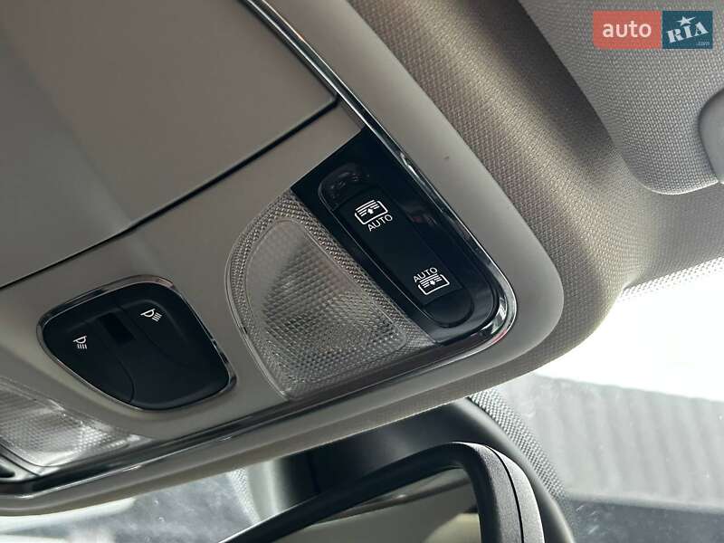 Внедорожник / Кроссовер Jeep Cherokee 2018 в Киеве