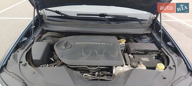 Внедорожник / Кроссовер Jeep Cherokee 2019 в Киеве