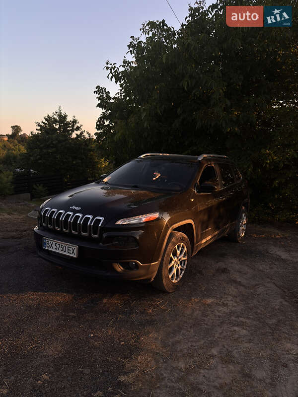 Позашляховик / Кросовер Jeep Cherokee 2015 в Хмельницькому фото 29 Позашляховик / Кросовер Jeep Cherokee 2015 в Хмельницькому