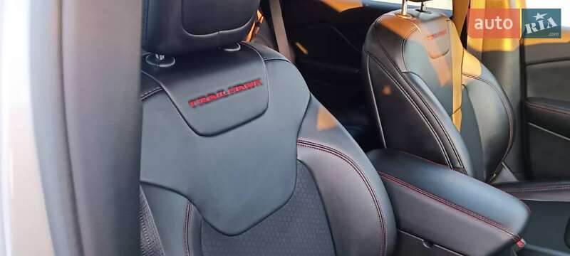 Внедорожник / Кроссовер Jeep Cherokee 2018 в Львове