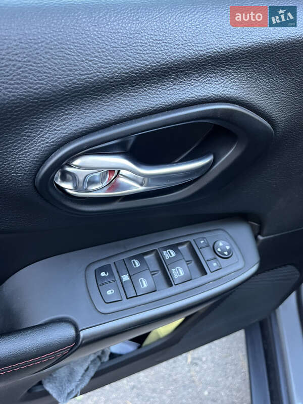 Внедорожник / Кроссовер Jeep Cherokee 2022 в Черкассах фото 12 Внедорожник / Кроссовер Jeep Cherokee 2022 в Черкассах