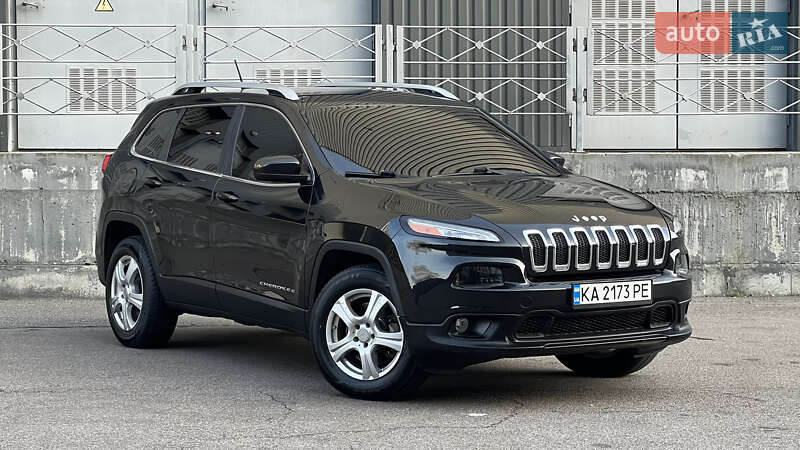 Внедорожник / Кроссовер Jeep Cherokee 2014 в Киеве