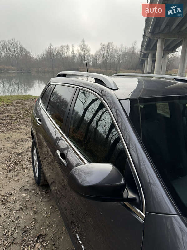 Внедорожник / Кроссовер Jeep Cherokee 2016 в Ивано-Франковске