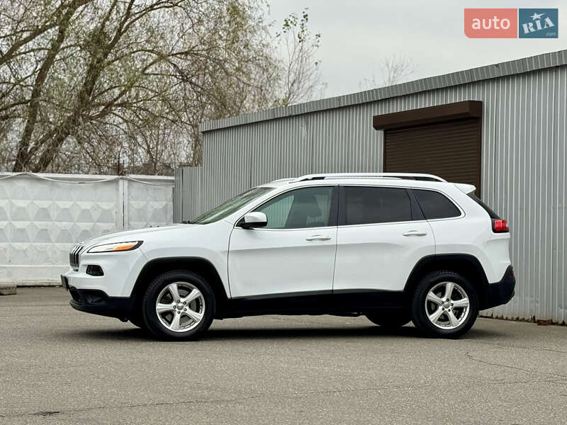 Внедорожник / Кроссовер Jeep Cherokee 2017 в Киеве