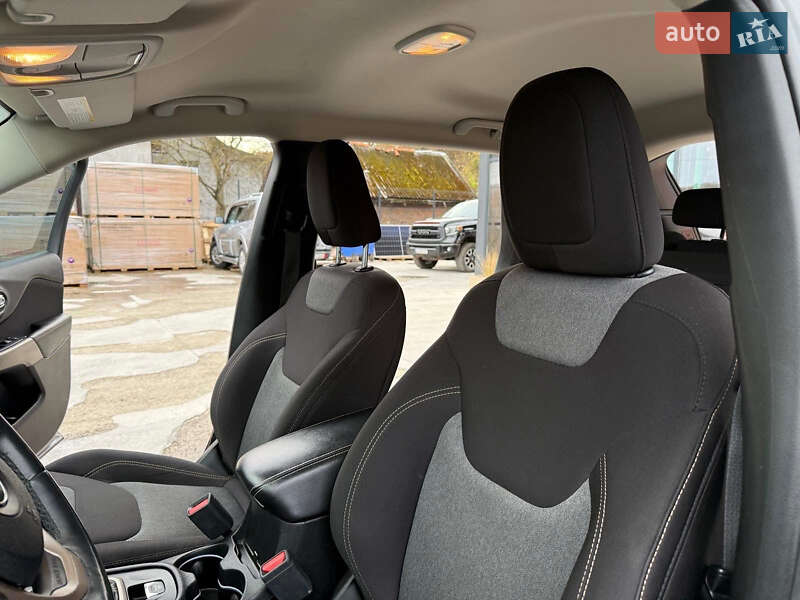 Внедорожник / Кроссовер Jeep Cherokee 2017 в Теребовле фото 19 Внедорожник / Кроссовер Jeep Cherokee 2017 в Теребовле