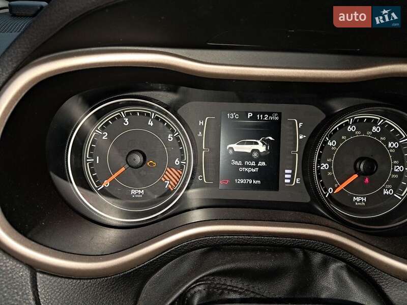 Внедорожник / Кроссовер Jeep Cherokee 2014 в Миргороде