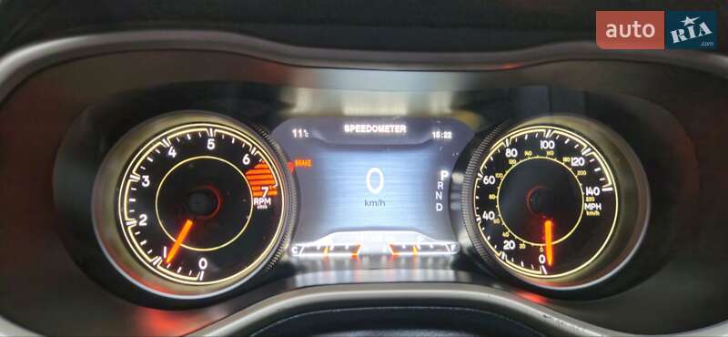 Внедорожник / Кроссовер Jeep Cherokee 2015 в Харькове