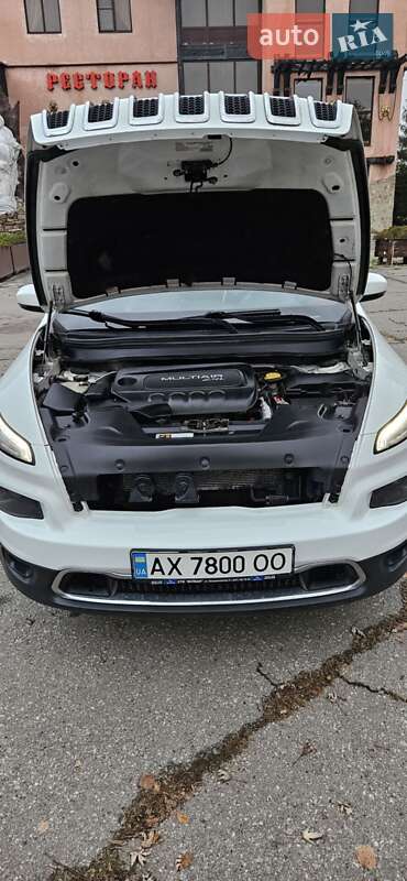 Внедорожник / Кроссовер Jeep Cherokee 2015 в Харькове