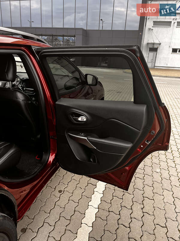 Внедорожник / Кроссовер Jeep Cherokee 2018 в Львове фото 19 Внедорожник / Кроссовер Jeep Cherokee 2018 в Львове