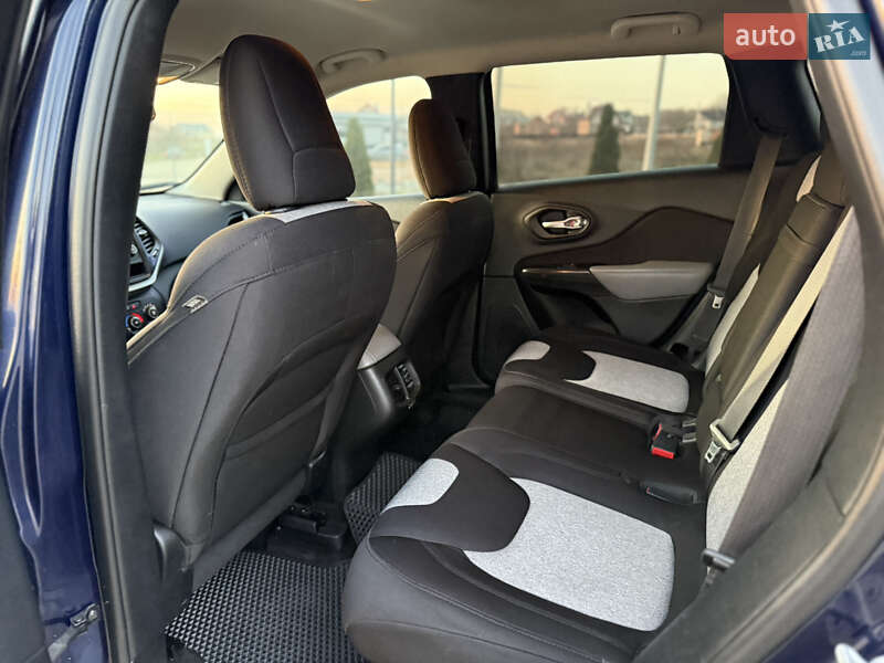 Внедорожник / Кроссовер Jeep Cherokee 2014 в Хмельницком фото 29 Внедорожник / Кроссовер Jeep Cherokee 2014 в Хмельницком
