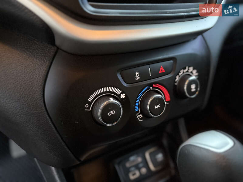 Внедорожник / Кроссовер Jeep Cherokee 2014 в Хмельницком фото 40 Внедорожник / Кроссовер Jeep Cherokee 2014 в Хмельницком