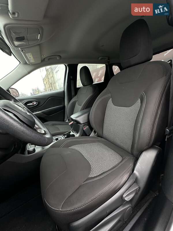 Внедорожник / Кроссовер Jeep Cherokee 2018 в Сумах фото 17 Внедорожник / Кроссовер Jeep Cherokee 2018 в Сумах