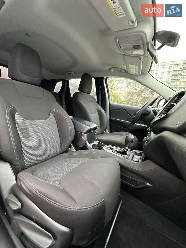 Внедорожник / Кроссовер Jeep Cherokee 2018 в Сумах фото 19 Внедорожник / Кроссовер Jeep Cherokee 2018 в Сумах