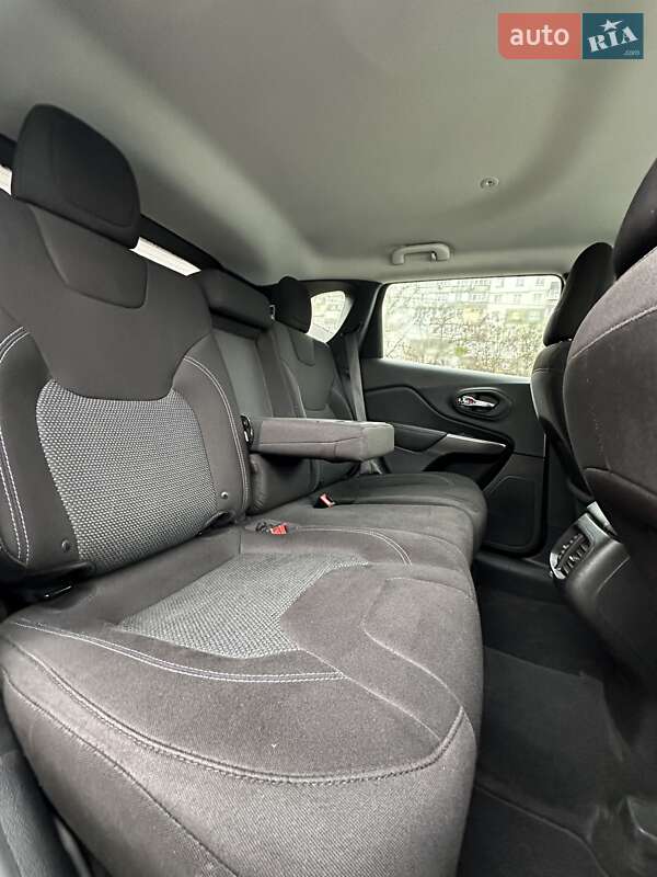 Внедорожник / Кроссовер Jeep Cherokee 2018 в Сумах фото 21 Внедорожник / Кроссовер Jeep Cherokee 2018 в Сумах