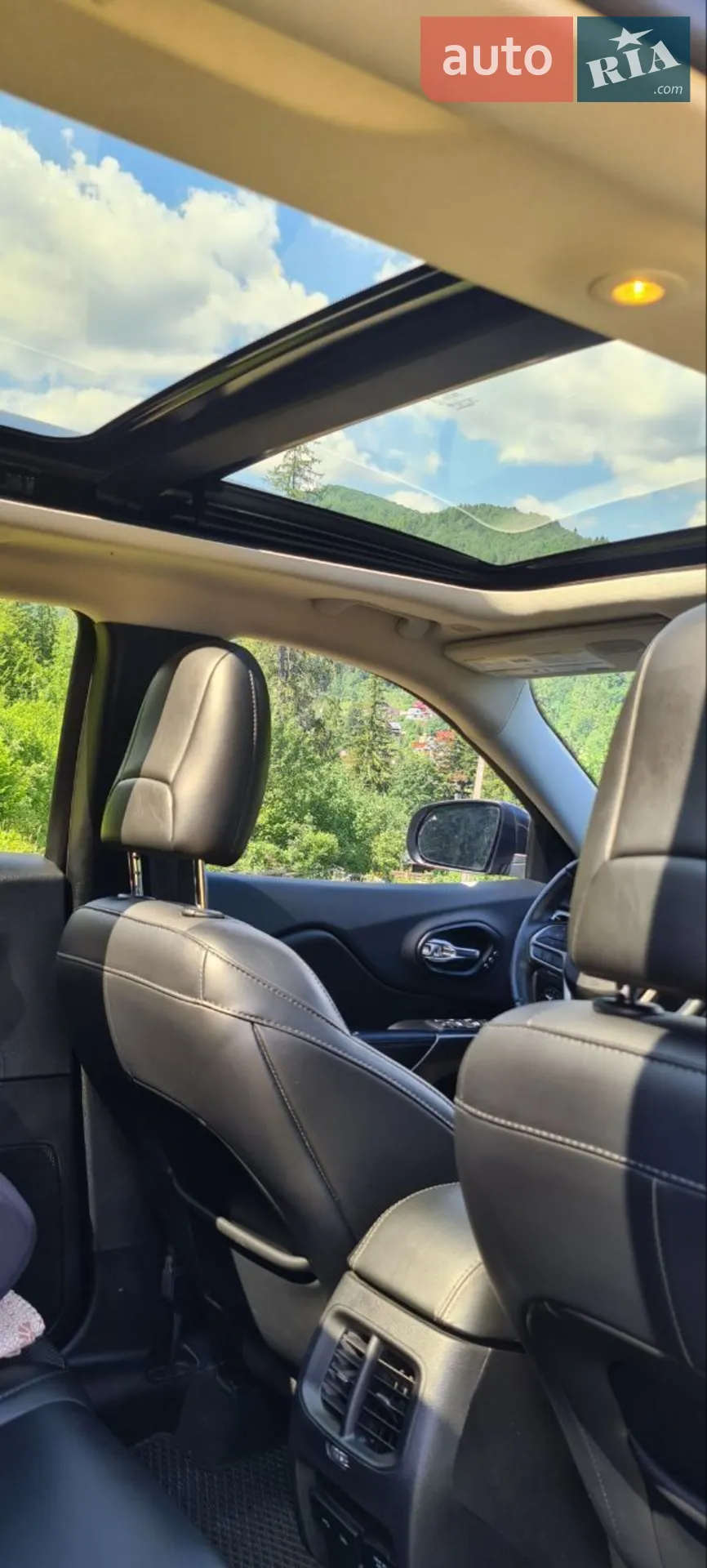 2019 Jeep Cherokee - мініатюра 18