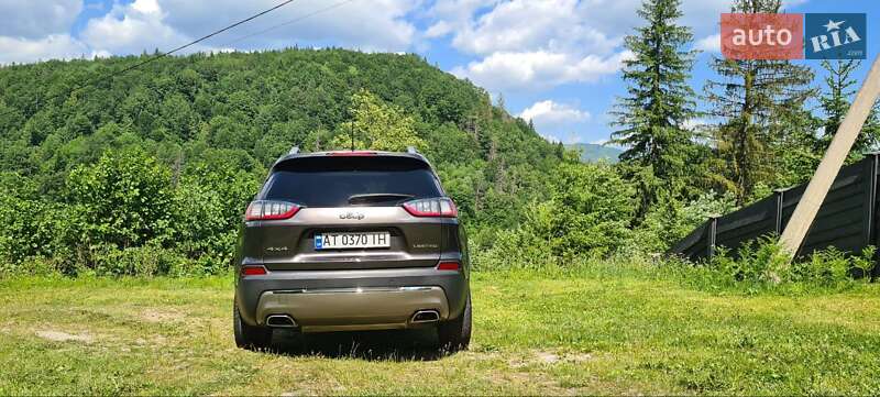 Позашляховик / Кросовер Jeep Cherokee 2019 в Івано-Франківську