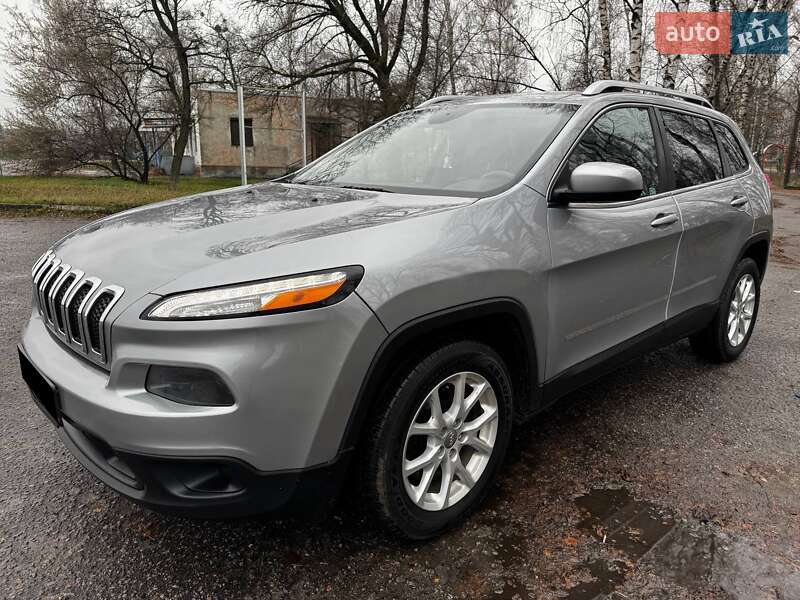 Позашляховик / Кросовер Jeep Cherokee 2015 в Охтирці