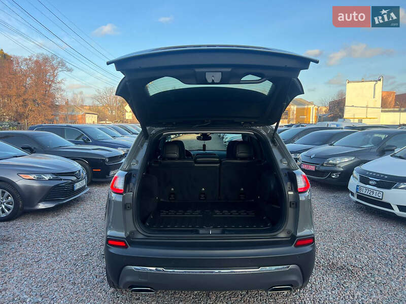 Внедорожник / Кроссовер Jeep Cherokee 2020 в Полтаве