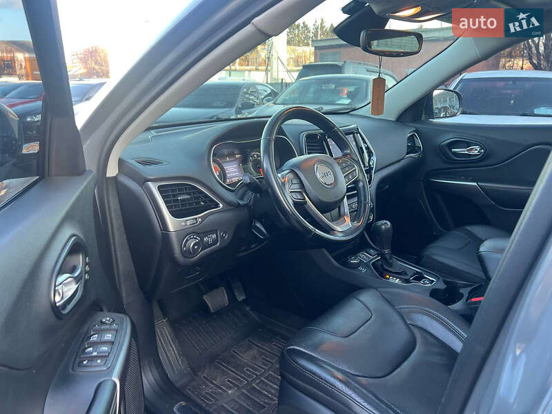 Внедорожник / Кроссовер Jeep Cherokee 2020 в Полтаве