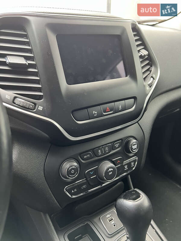 Внедорожник / Кроссовер Jeep Cherokee 2020 в Львове