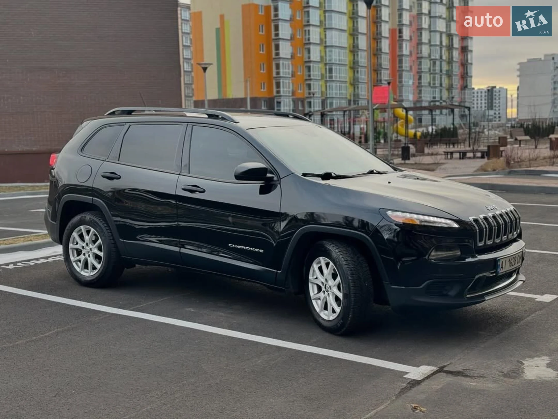 2017 Jeep Cherokee - мініатюра 2