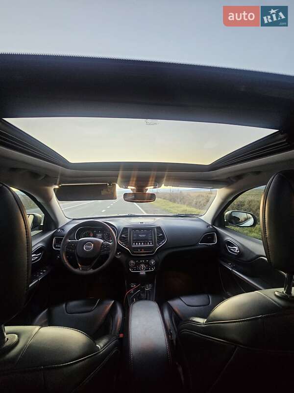 Внедорожник / Кроссовер Jeep Cherokee 2020 в Ивано-Франковске фото 12 Внедорожник / Кроссовер Jeep Cherokee 2020 в Ивано-Франковске