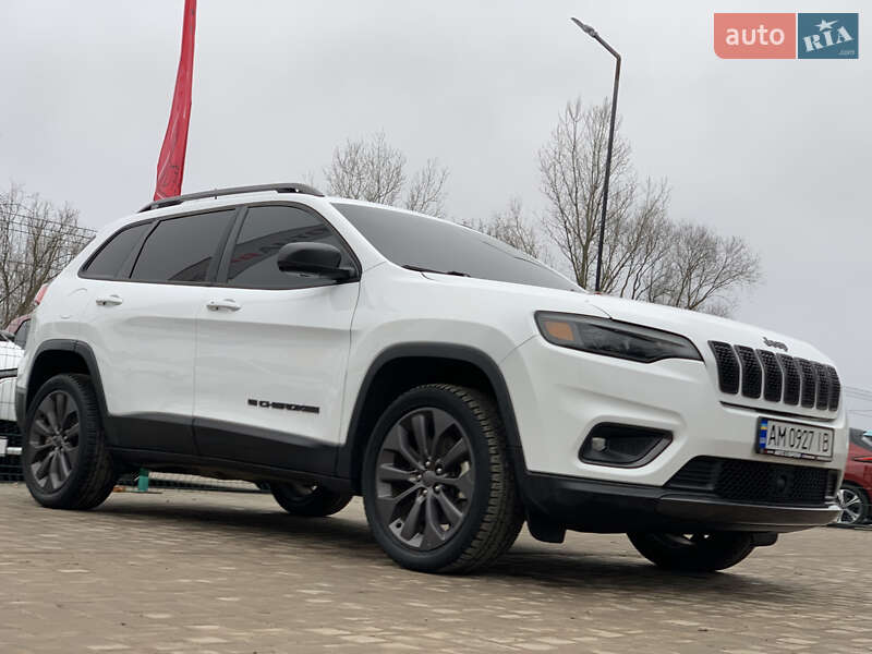 Внедорожник / Кроссовер Jeep Cherokee 2021 в Бердичеве