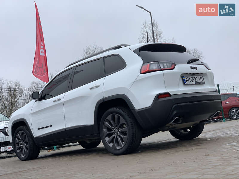 Внедорожник / Кроссовер Jeep Cherokee 2021 в Бердичеве
