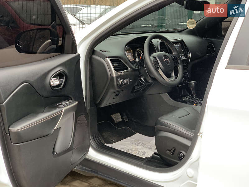 Внедорожник / Кроссовер Jeep Cherokee 2021 в Бердичеве