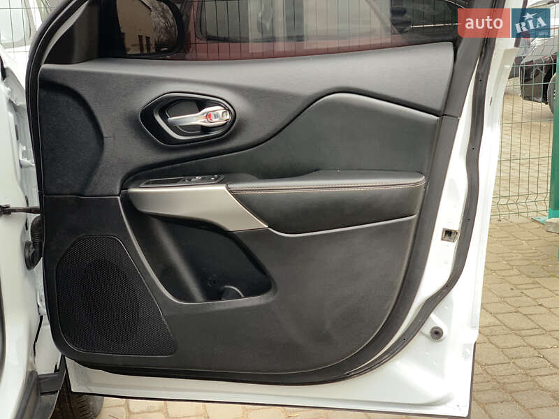 Внедорожник / Кроссовер Jeep Cherokee 2021 в Бердичеве