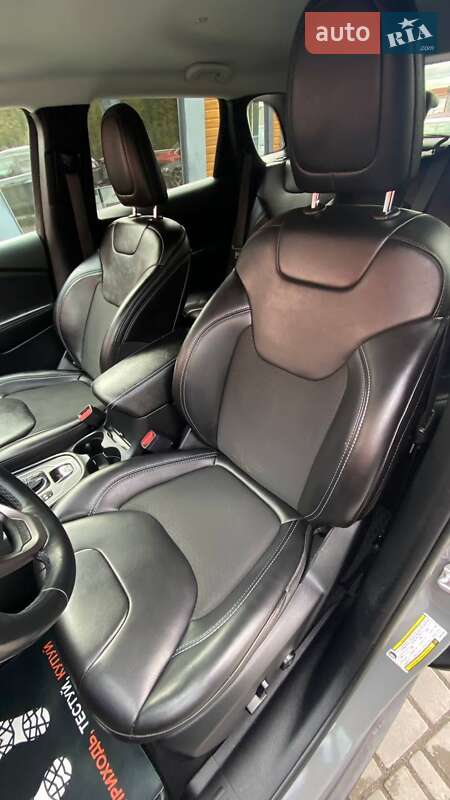 Внедорожник / Кроссовер Jeep Cherokee 2019 в Виннице фото 17 Внедорожник / Кроссовер Jeep Cherokee 2019 в Виннице