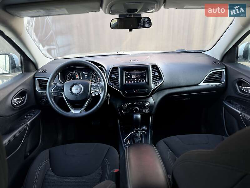 Внедорожник / Кроссовер Jeep Cherokee 2019 в Львове