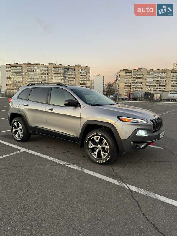 Внедорожник / Кроссовер Jeep Cherokee 2016 в Киеве фото 10 Внедорожник / Кроссовер Jeep Cherokee 2016 в Киеве