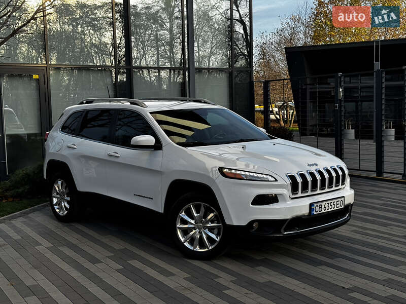 Внедорожник / Кроссовер Jeep Cherokee 2016 в Киеве