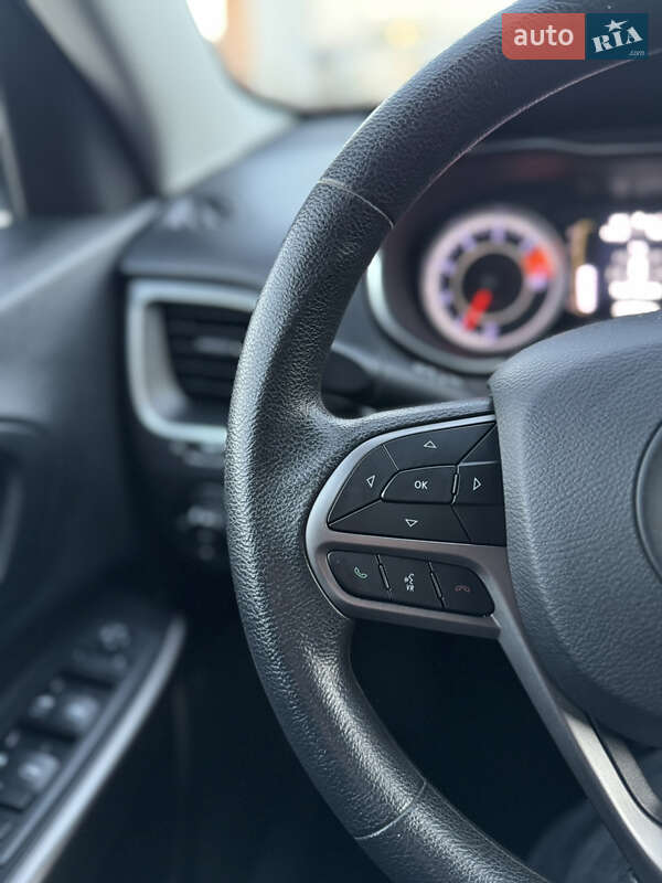 Позашляховик / Кросовер Jeep Cherokee 2019 в Львові