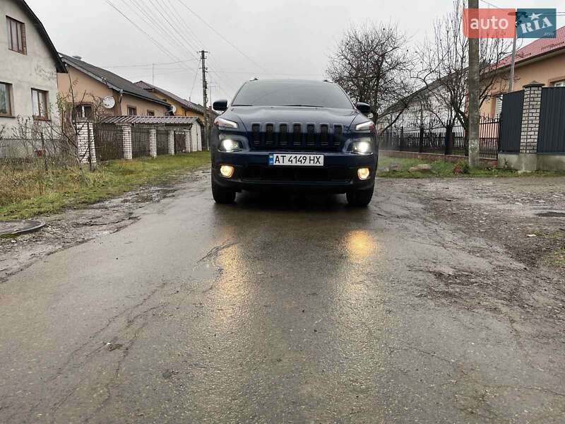 Позашляховик / Кросовер Jeep Cherokee 2017 в Богородчанах